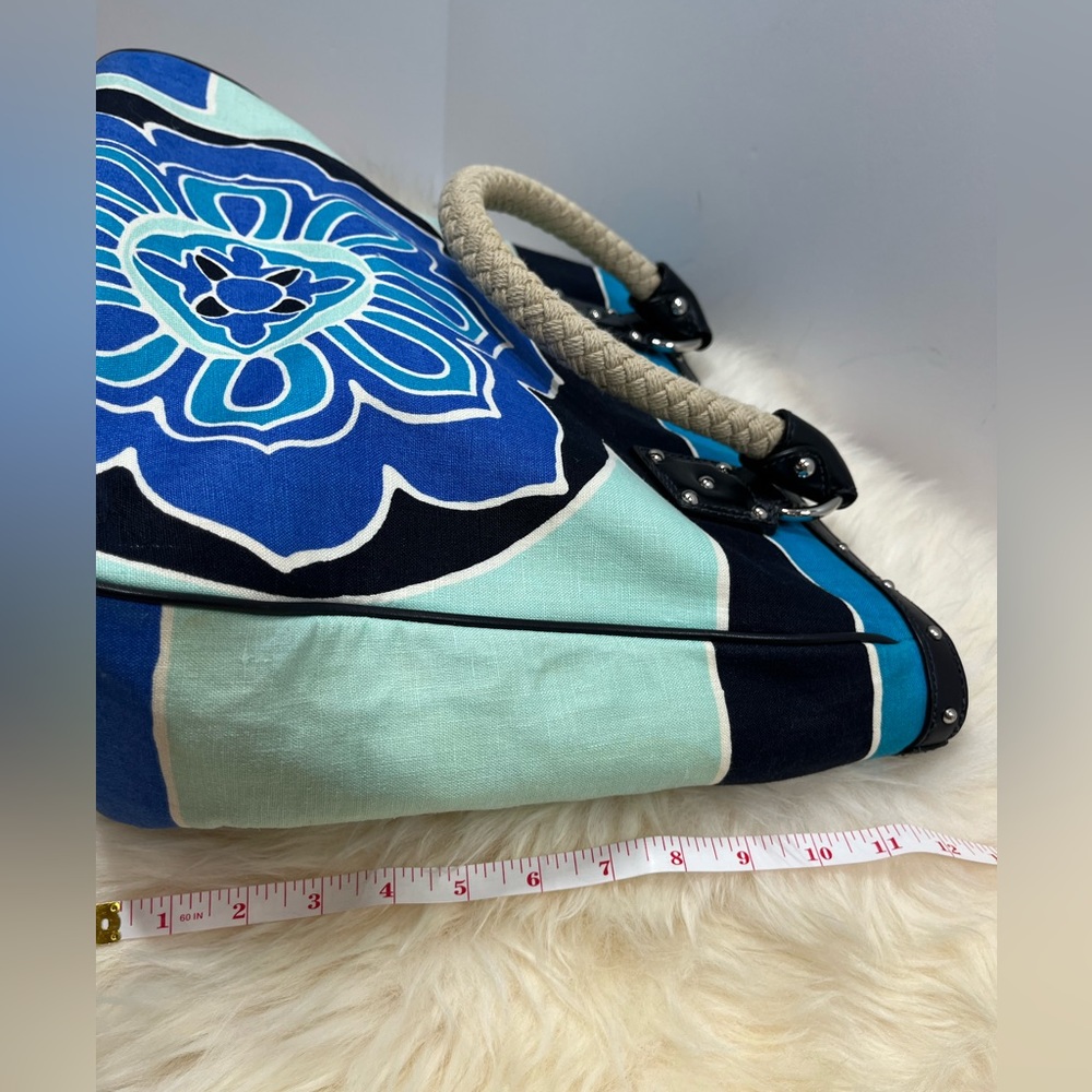 Banana Republic Canvas Beach Tote! - Picture 11 of 13